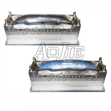 Plastikinis galinio buferio liejimas